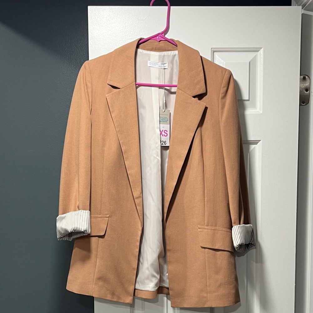 Women's Tan/Peach Blazer